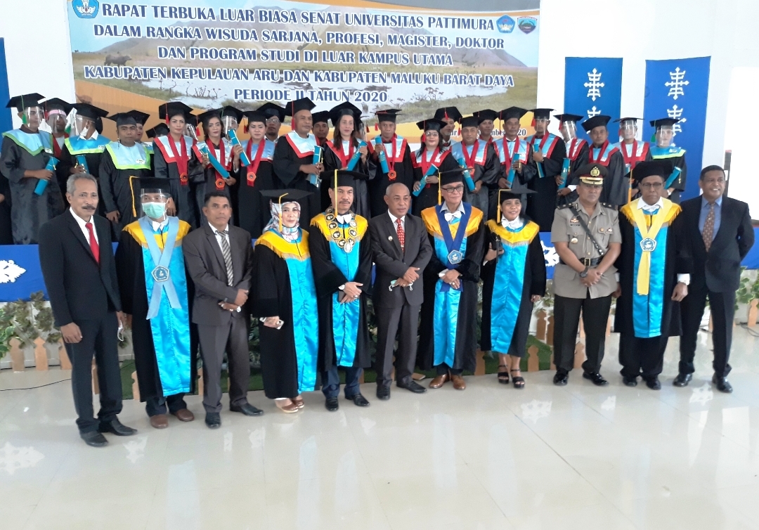 Pertama Kali PSDKU MBD Wisudakan 32 Sarjana Baru