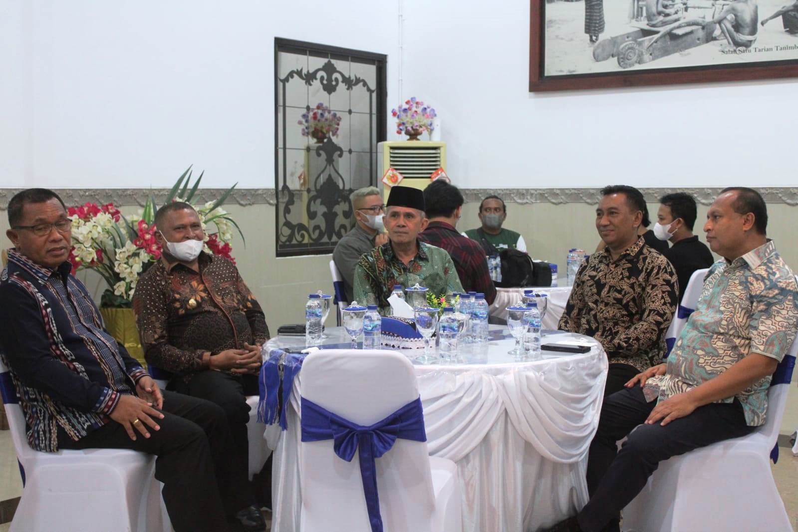 KKT dan MBD Itu “Ade Kaka” Gandong