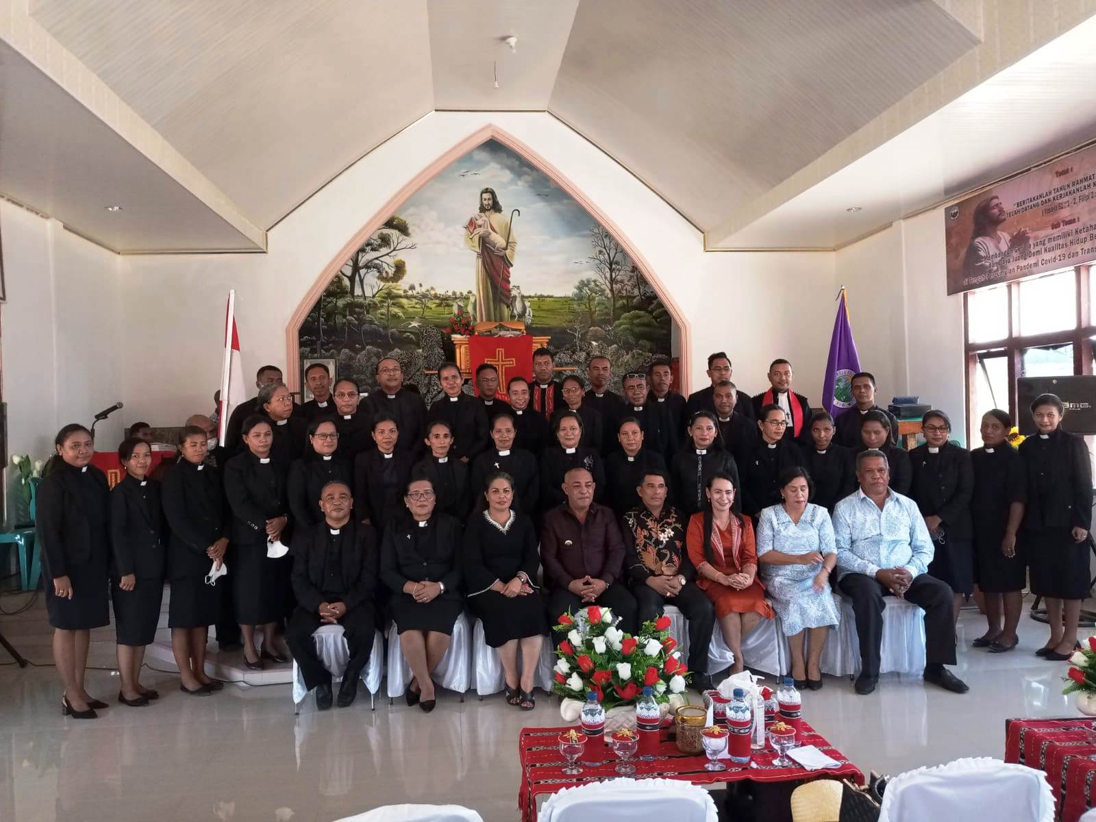Yamluli Sukses Tahbiskan Pastori dan Sidang Klasis Lemola