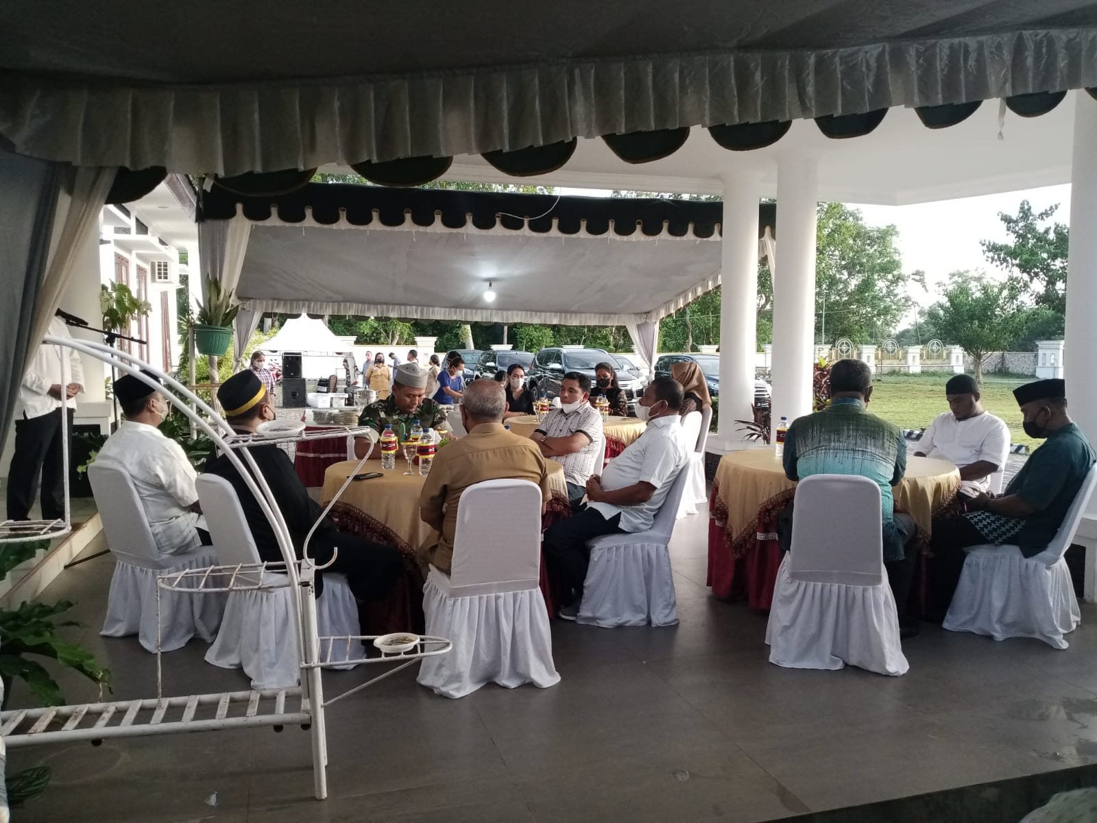 Bupati MBD Gelar Buka Puasa Bersama