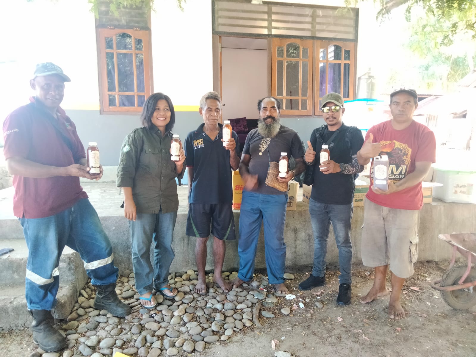 BKP-BTR Bangkitkan Ekonomi Masyarakat Lewat Madu Hutan Wetar