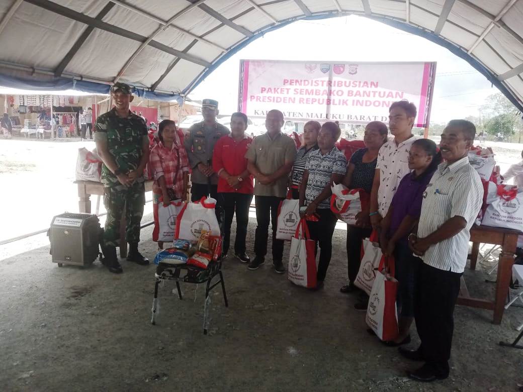 MBD Distribusi Ratusan Paket Sembako Bantuan Presiden