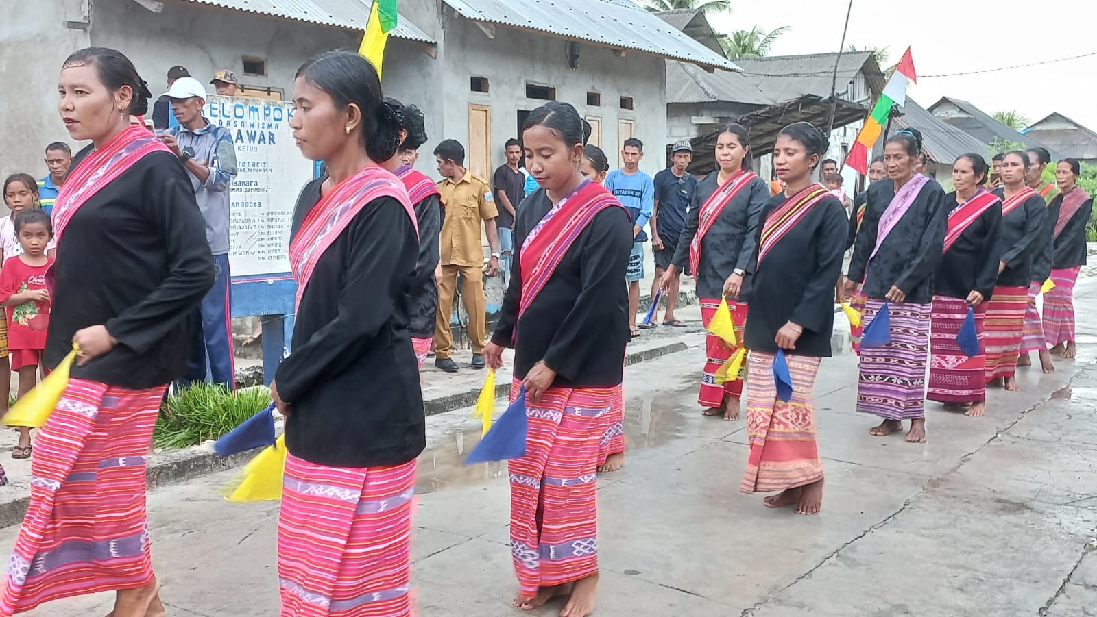 Gandong Moain Hadiri Penthabiskan Gereja Ebenhaezer Letpey-Ketty
