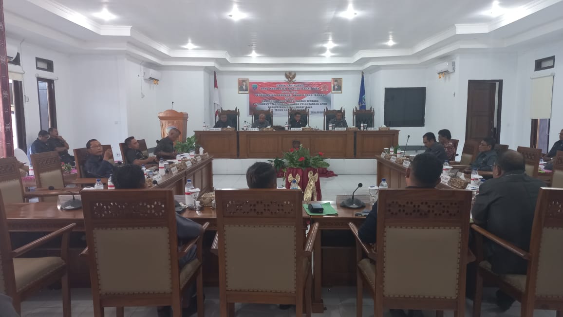 6 Fraksi Setujui Ranperda LPj APBD MBD 2022