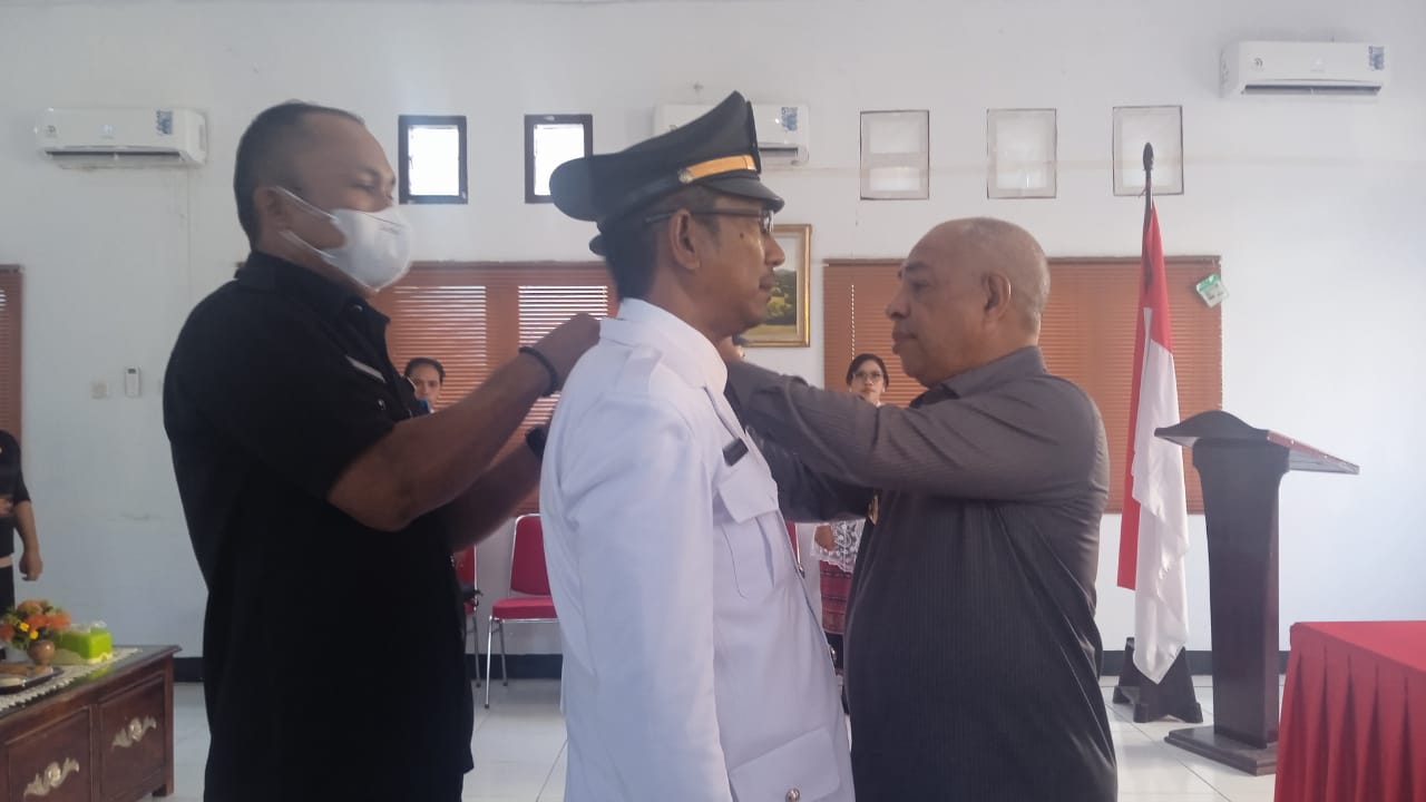 Bupati MBD Lantik Tiga Camat