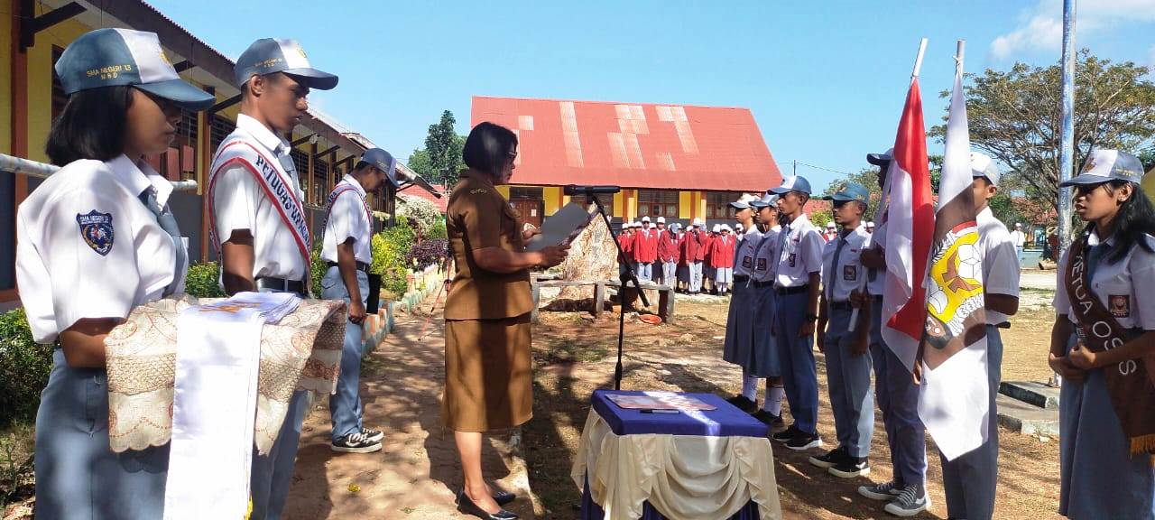 Kepsek Lantik Pengurus MPK dan OSIS SMANTIG MBD