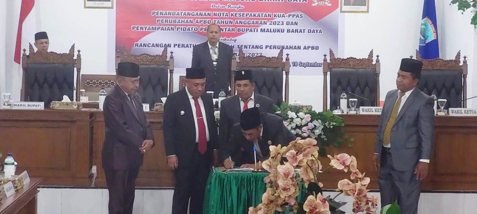 Pemkab-DPRD MBD Teken Nota Kesepakatan KUA-PPAS Perubahan APBD 2023