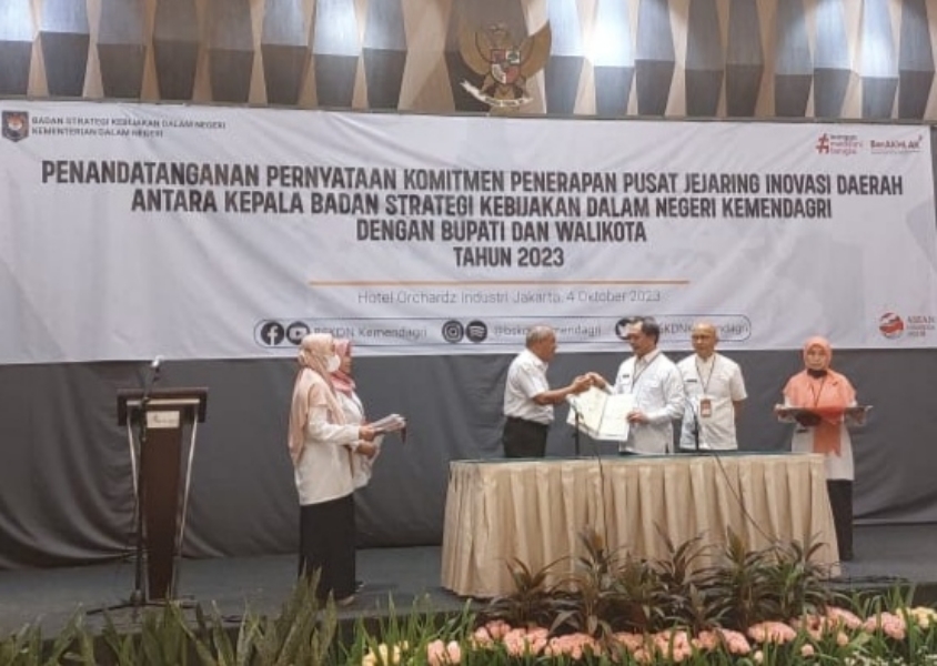 Bupati MBD Teken Pernyataan Komitmen Penerapan Puja Indah