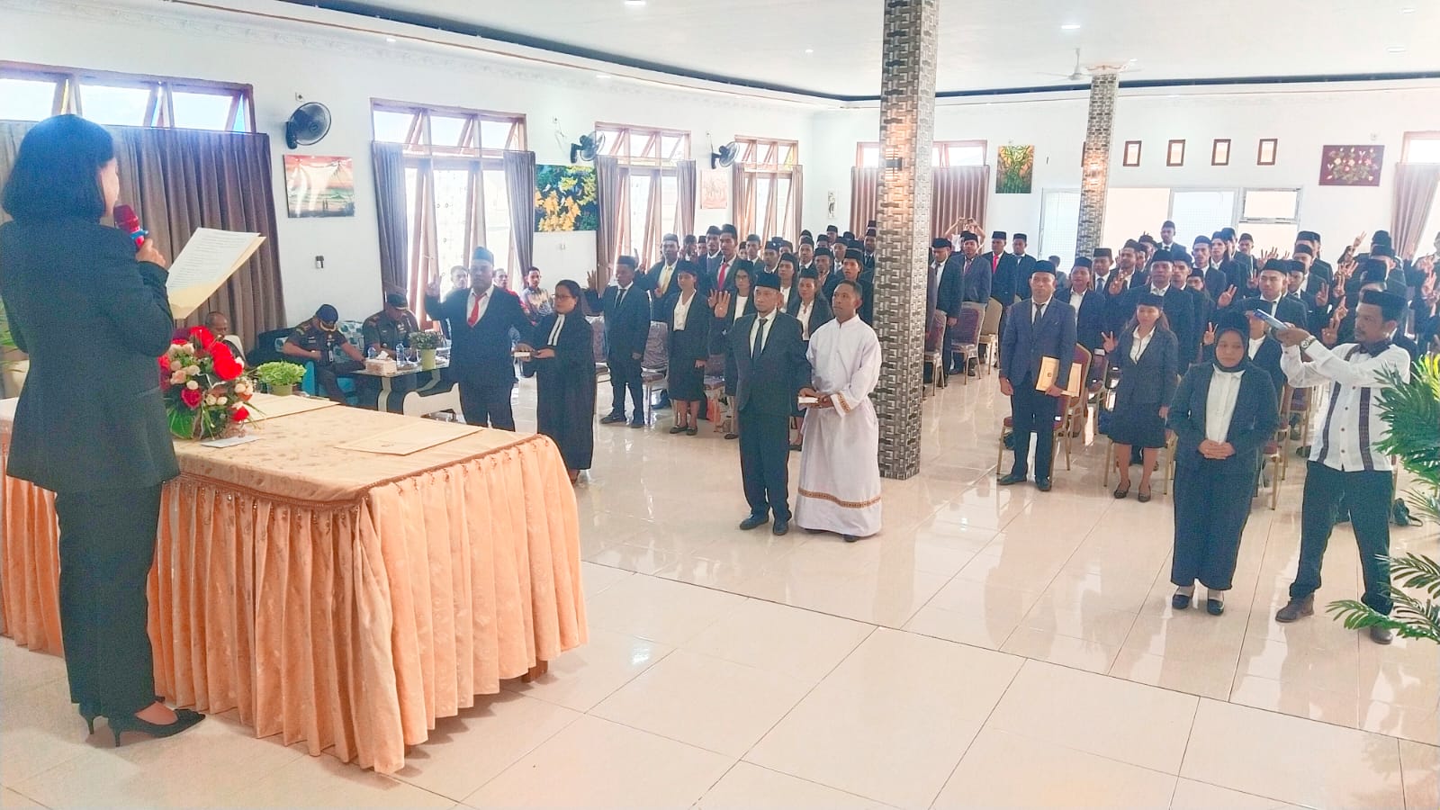 Ketua KPU MBD Lantik 85 Anggota PKK