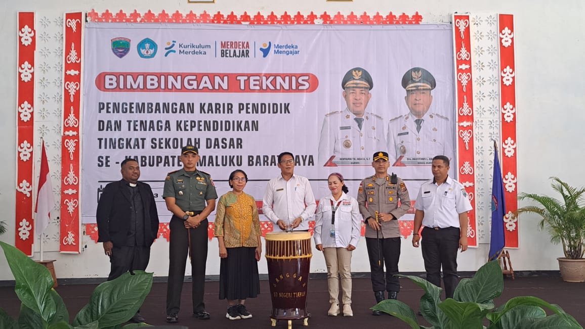 Disdikbud MBD Gelar Bimtek Pengembangan Karir Guru SD