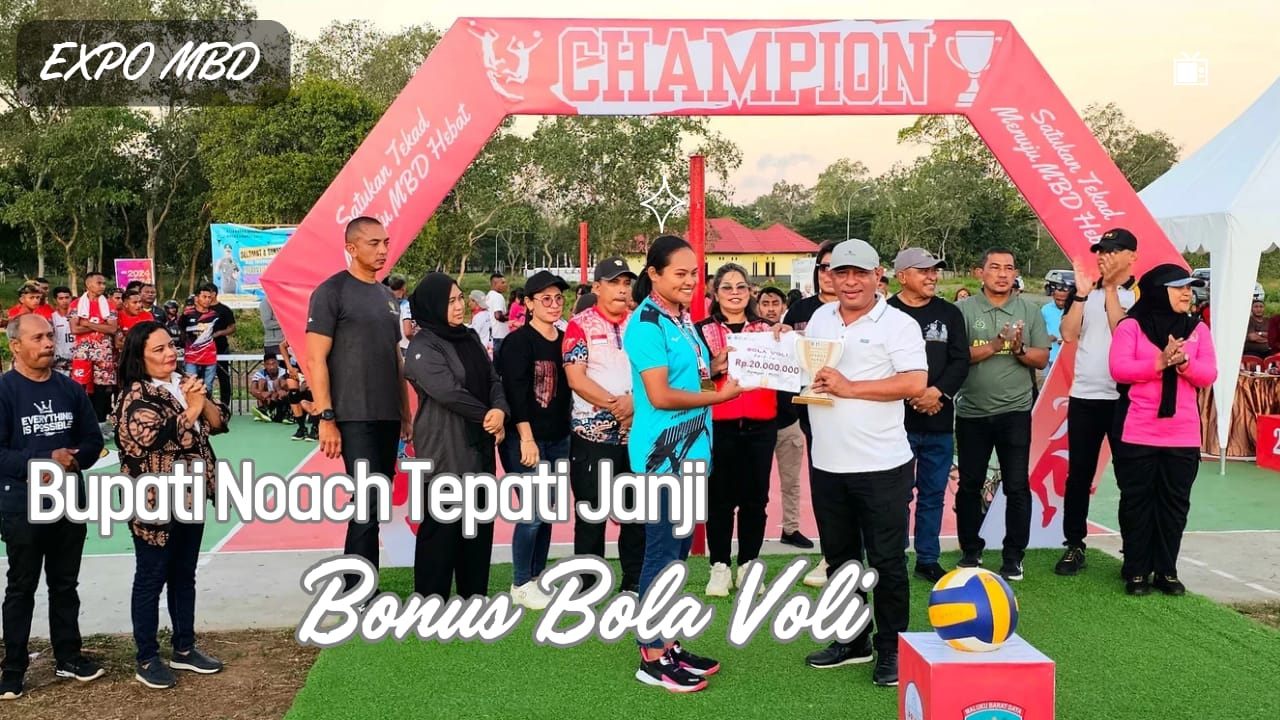 Bupati Noach Tepati Janji Bonus Bola Voli
