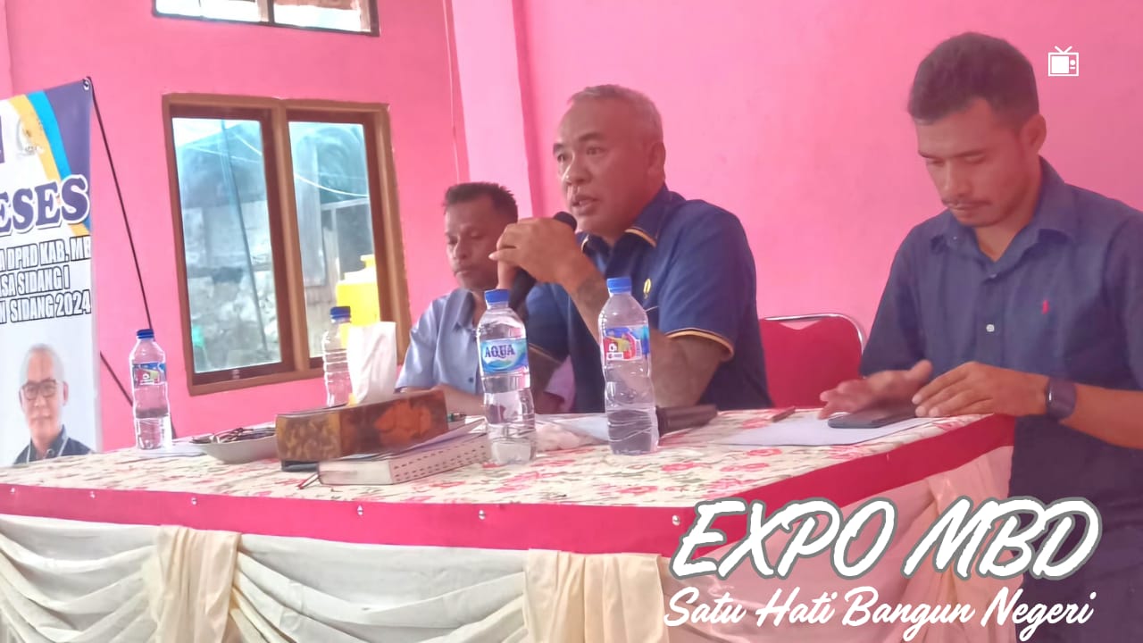 Reses Perdana Koko Akse di Pulau Damer