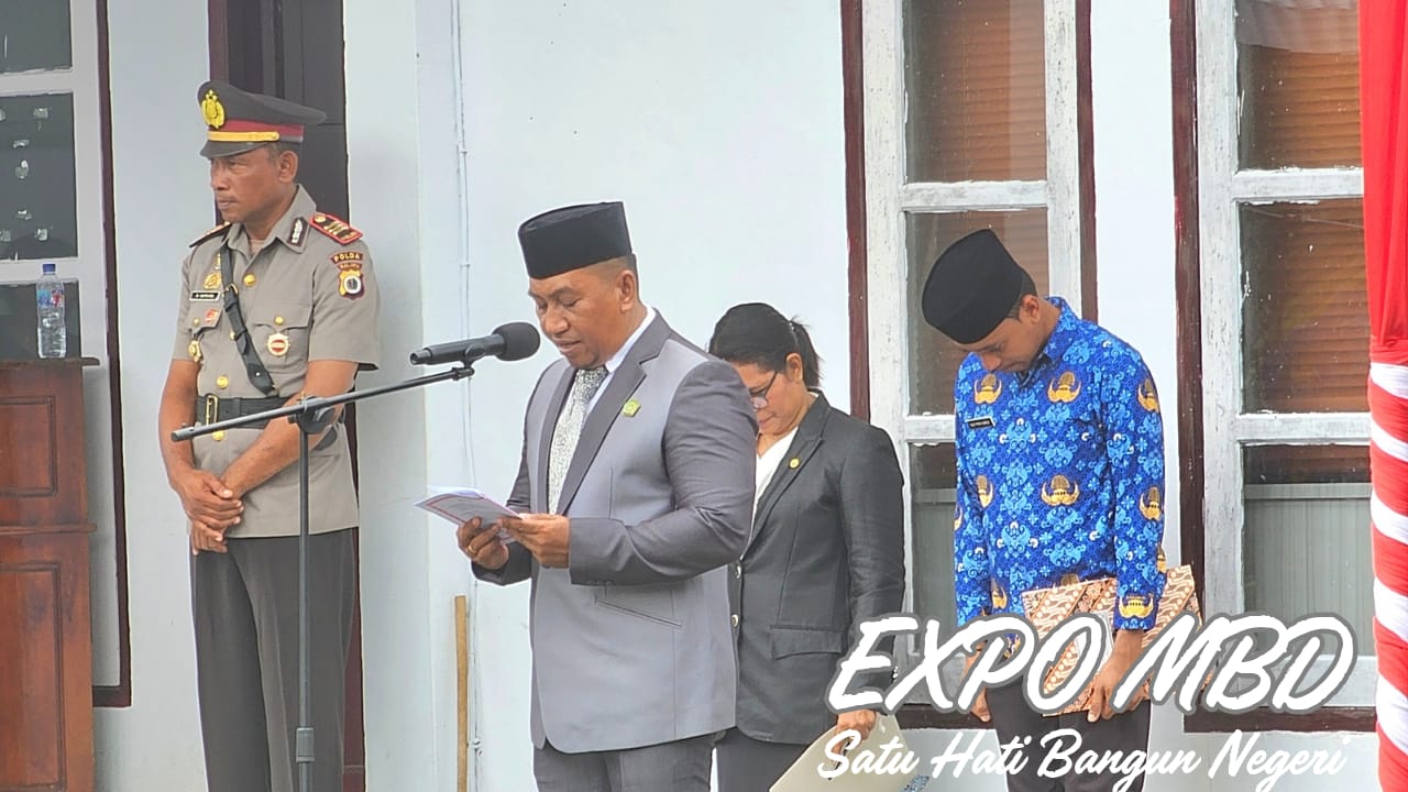 Kakan Kemenag MBD Pimpin Doa Upacara HUT Ke-XXIX Otonomi Daerah