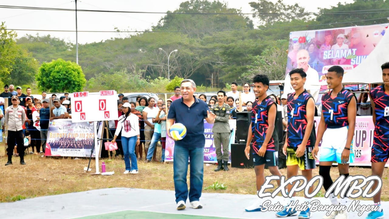 Open Turnamen Voli Bupati Cup III Resmi Dibuka