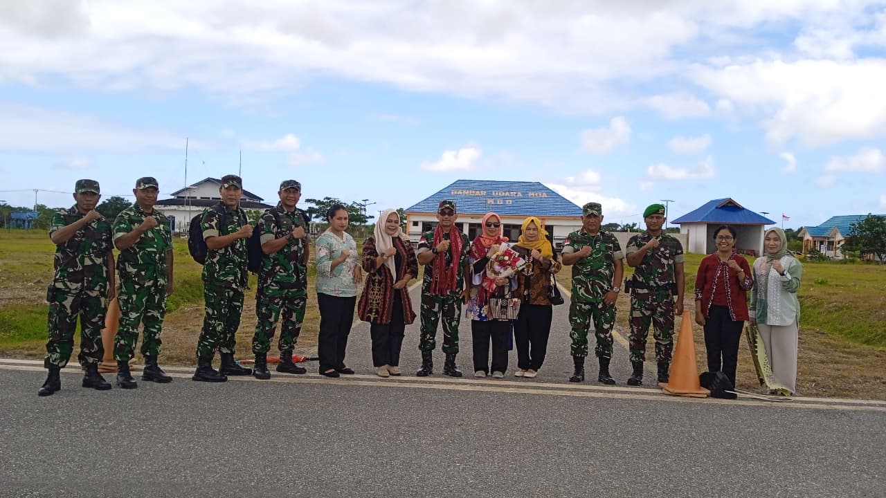 Kasdam XV/Pattimura Tinjau Prajurit Perbatasan di MBD